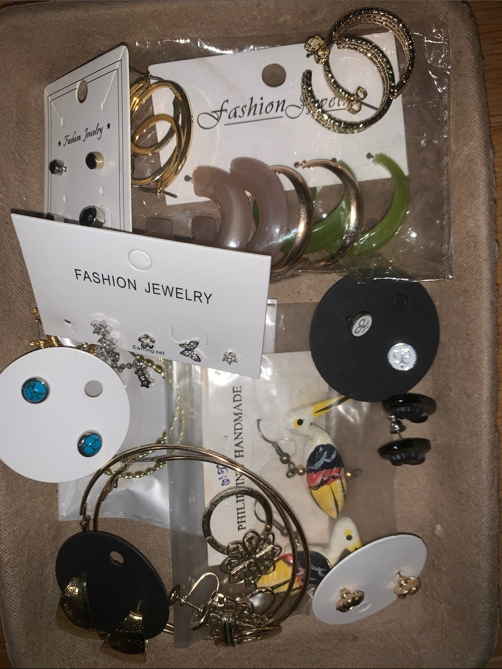 Earring Lot - Picture 4 of 4